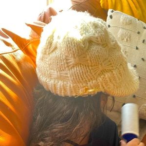 Roxy cable knit child’s cap